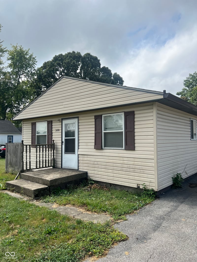 320 S Roena Street, Indianapolis, IN 46241 property photo 2