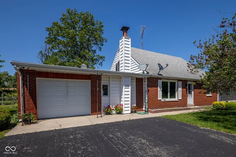 325 Airway Drive, Knox, IN 46534 property photo 1