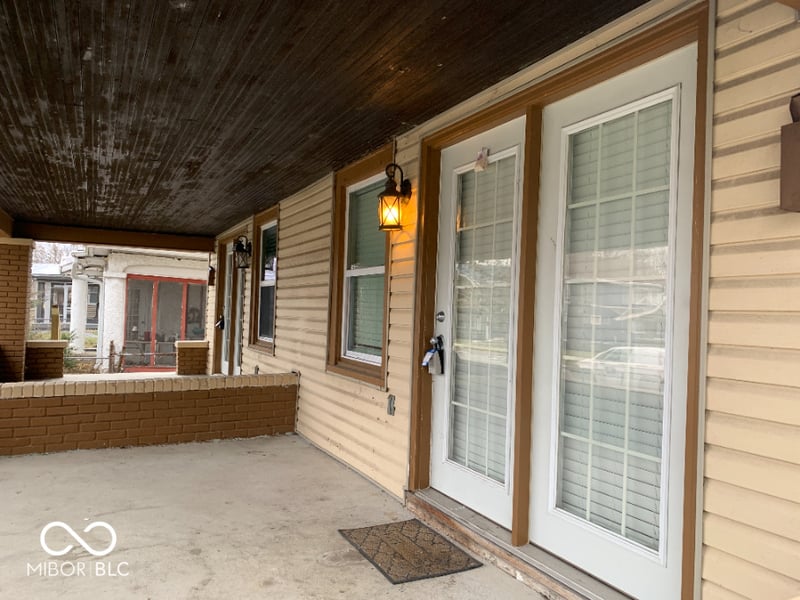 3329 Carrollton Avenue, Indianapolis, IN 46205 property photo 2