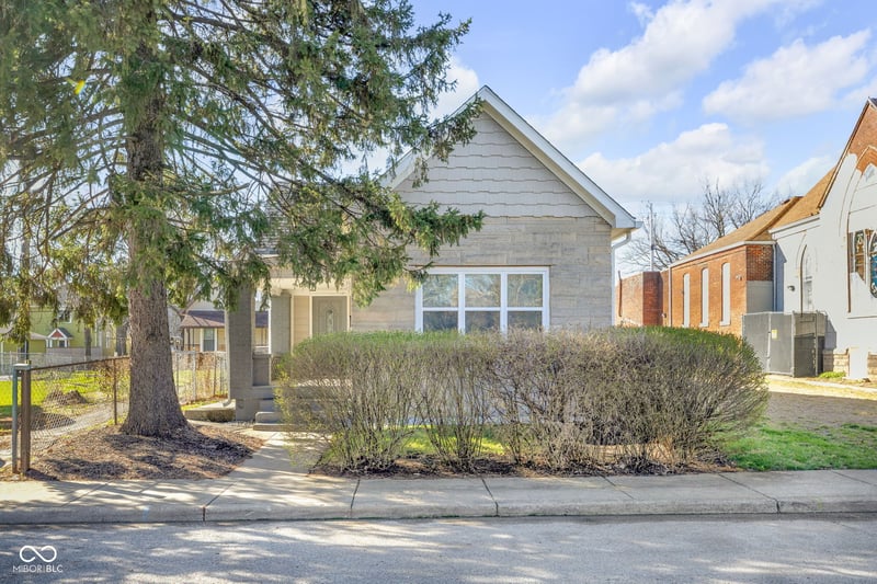 341 E Morris Street, Indianapolis, IN 46225 property photo 2