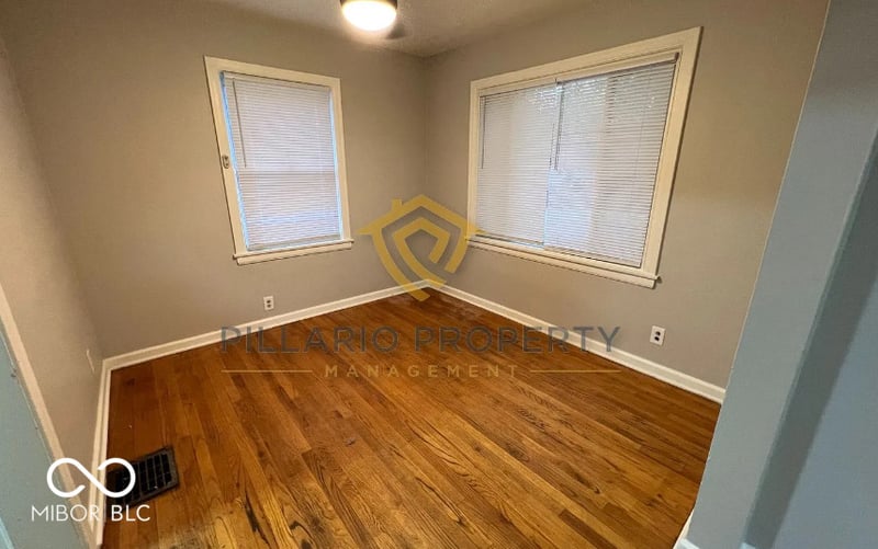 3425 Hillside Avenue, Indianapolis, IN 46218 property photo 4