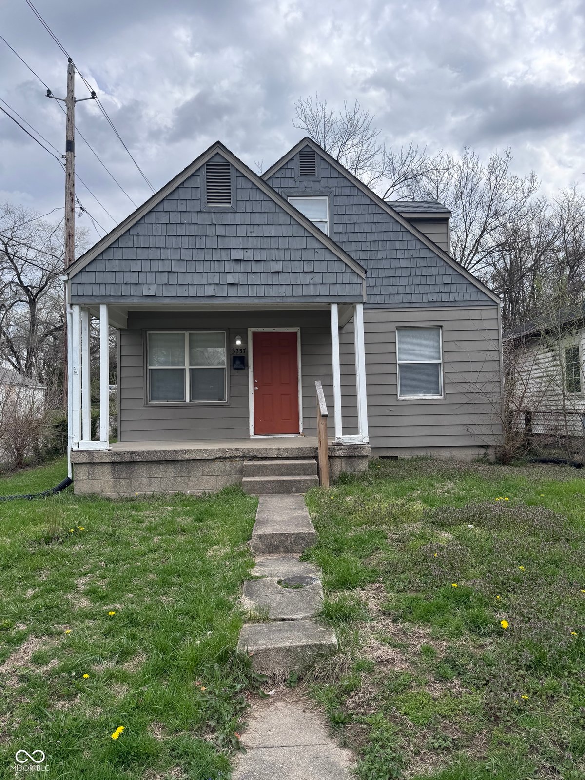 3757 Caroline Avenue in Indianapolis