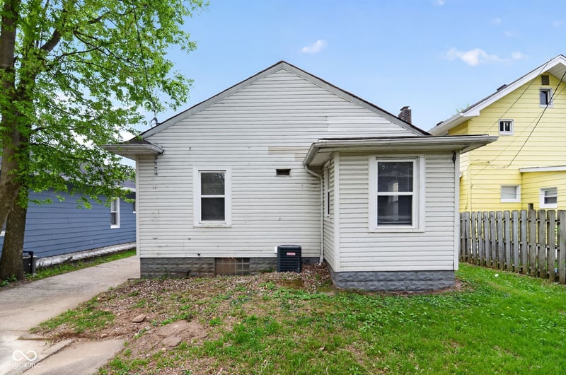 424 Harvard Place, Indianapolis, IN 46208 property photo 4