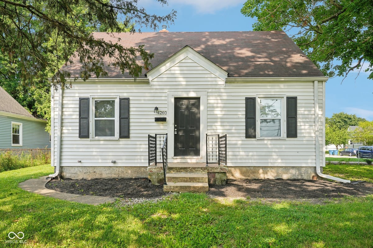 4260 Boulevard Place in Indianapolis