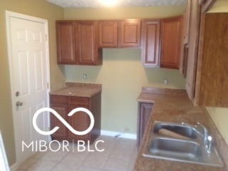 4303 Norwaldo Avenue, Indianapolis, IN 46205 property photo 3