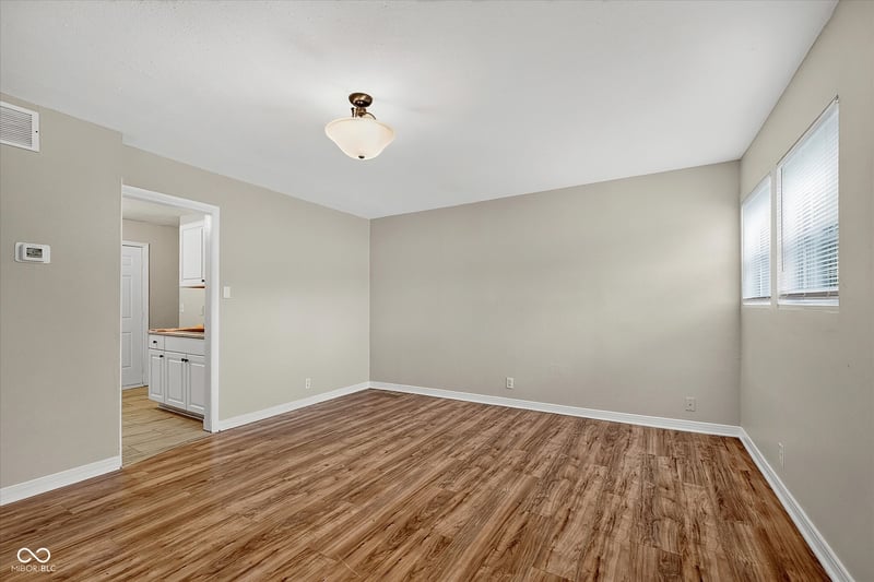 4922 Farrington Avenue, Indianapolis, IN 46201 property photo 4