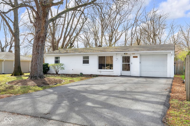 5220 Sunny Meade Lane, Indianapolis, IN 46208 property photo 1