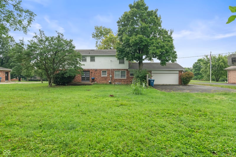 5329 Hedgerow Drive property photo 4