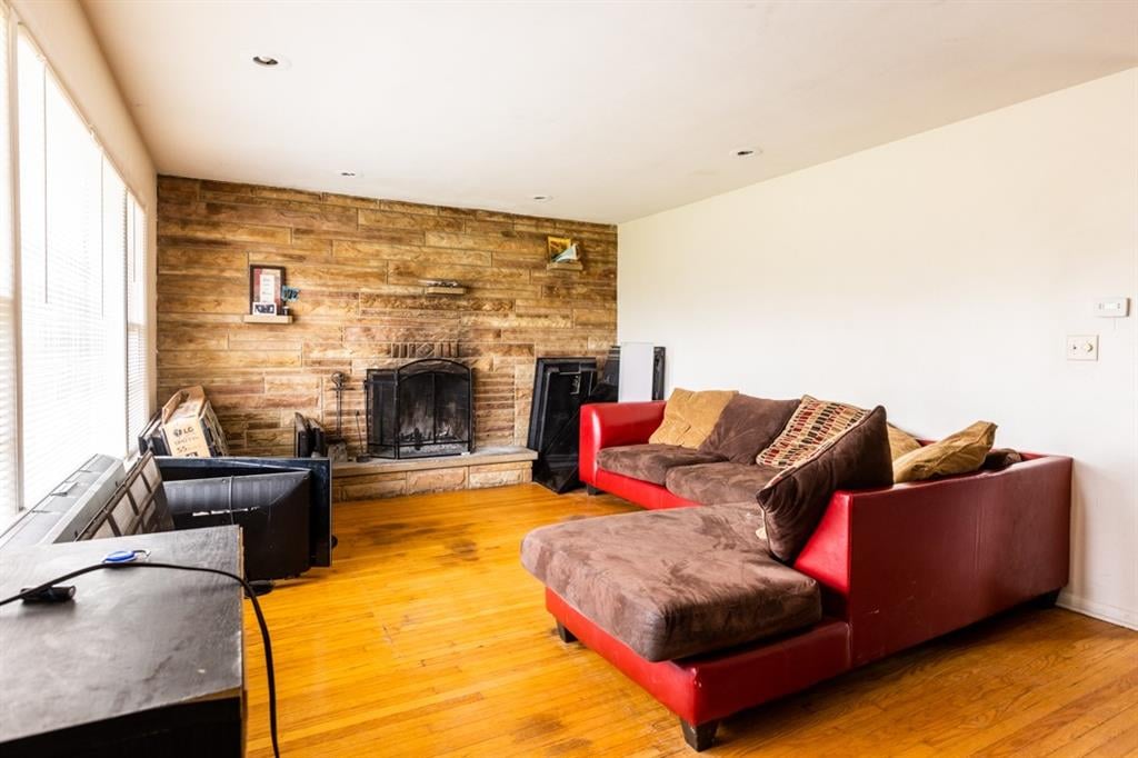 5512 Radnor Road in Indianapolis