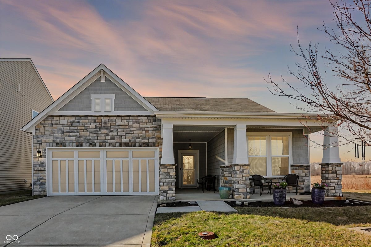 5751 Bluff View Lane in Whitestown