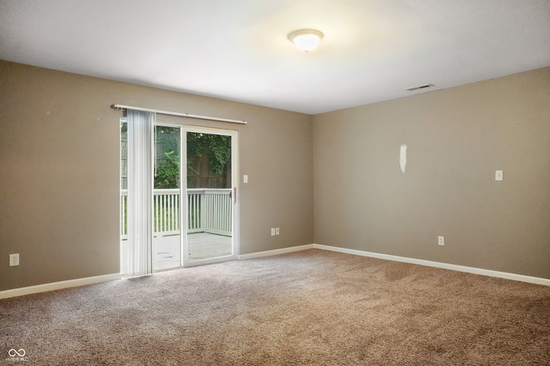 5828 Victory Avenue, Indianapolis, IN 46203 property photo 2