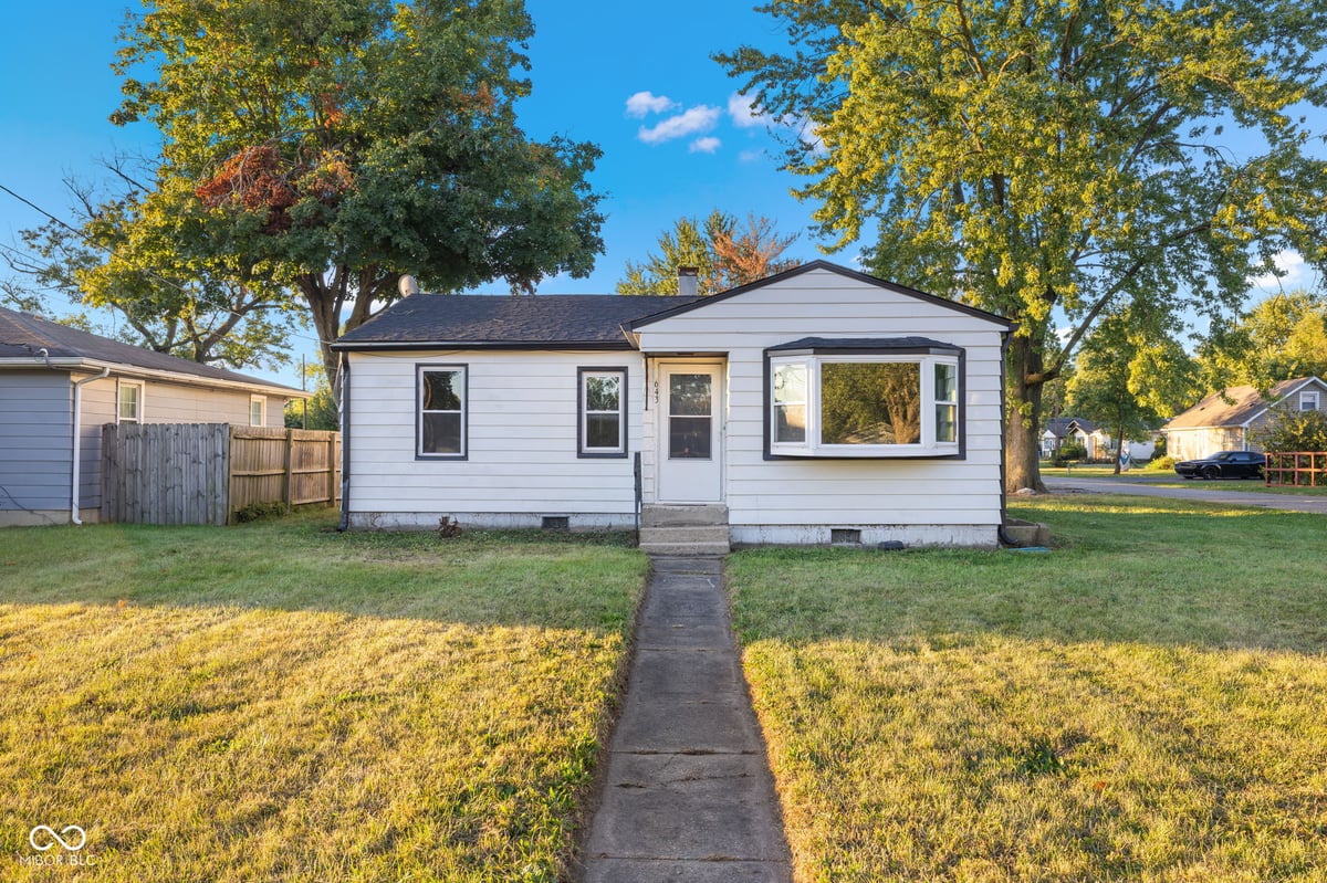 6439 W Morris Street in Indianapolis