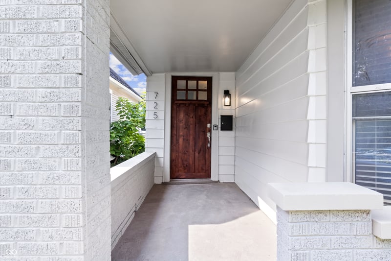 725 Sanders Street, Indianapolis, IN 46203 property photo 2
