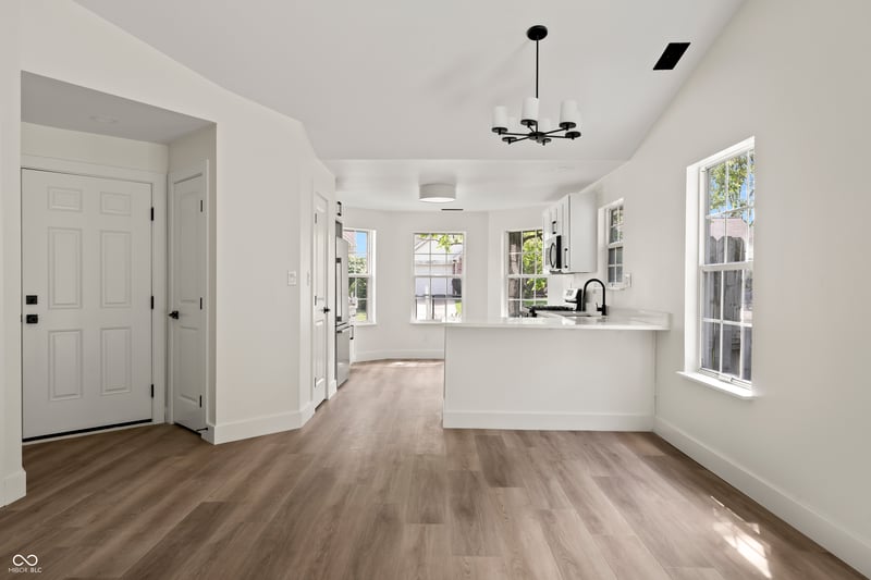7496 Wood Court property photo 3