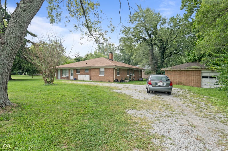 7549 E 10th Street, Indianapolis, IN 46219 property photo 3