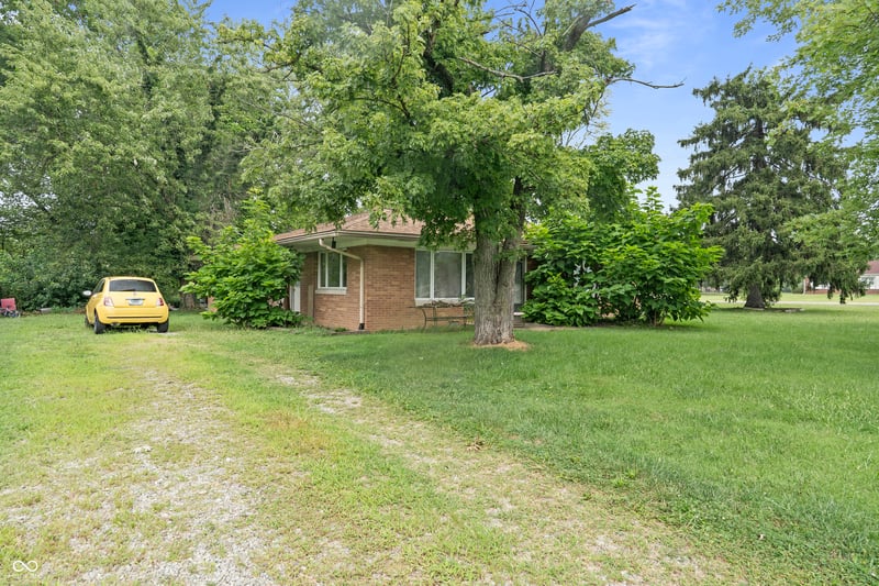 7549 E 10th Street, Indianapolis, IN 46219 property photo 4