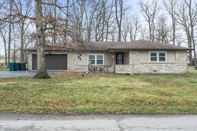 7985 Walnut Drive, Avon, IN 46123 property photo 1