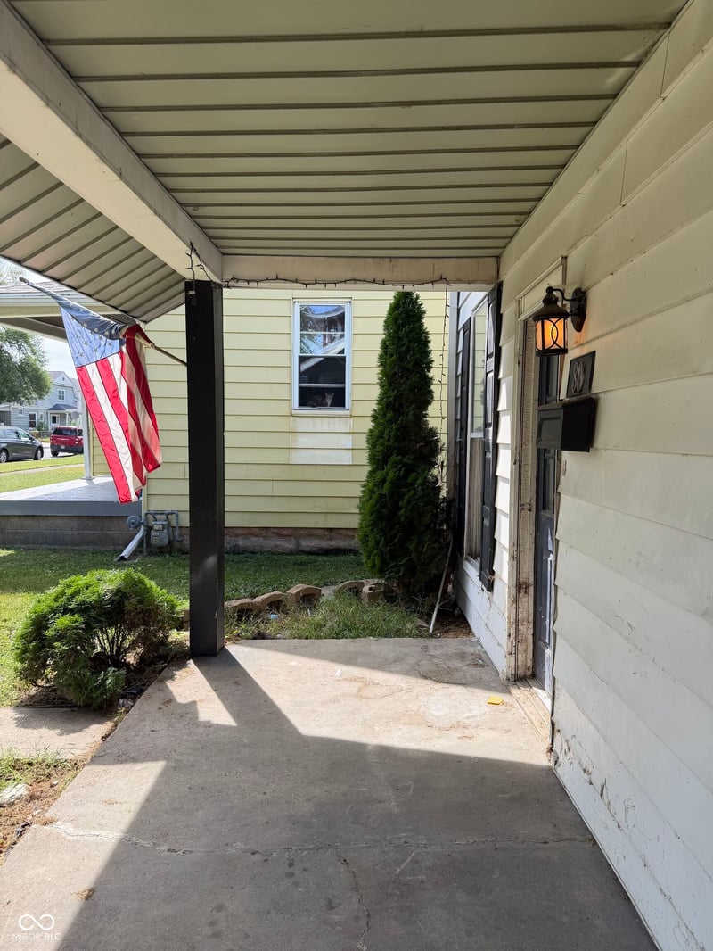 80 S 5th Avenue, Beech Grove, IN 46107 property photo 2