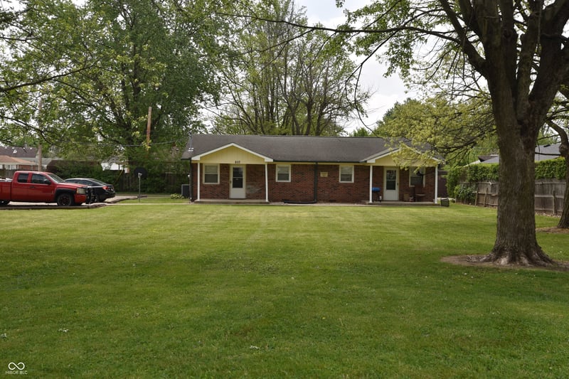 803 W Fifth Street, Greenfield, IN 46140 property photo 2