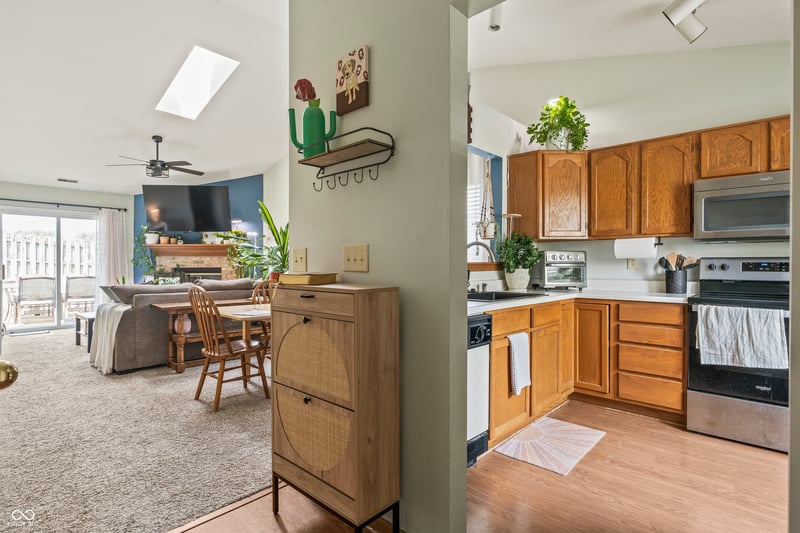 8526 Country Meadows Drive, Indianapolis, IN 46234 property photo 3