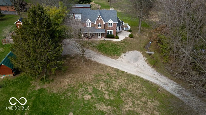 8814 E 575 S, Zionsville, IN 46077 property photo 3
