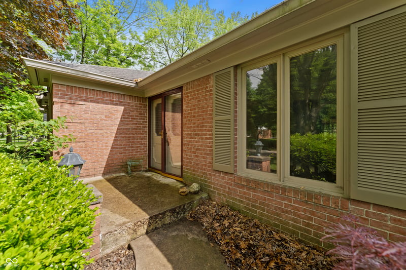 8909 Ellington Drive, Indianapolis, IN 46234 property photo 4