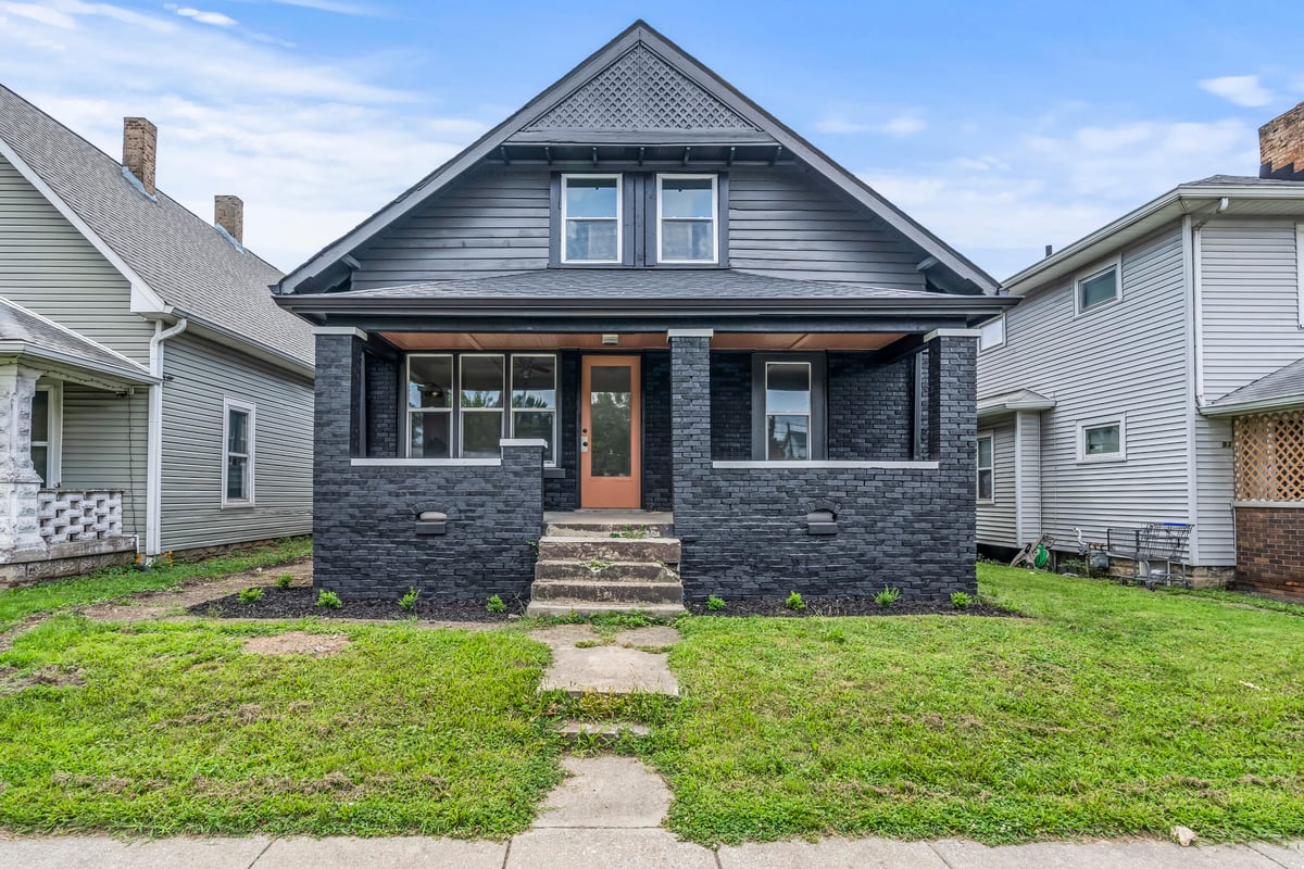 941 E Raymond Street in Indianapolis