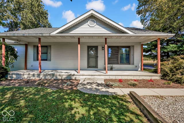 2450 W 300 S, Columbus, IN 47201, photo 3 of 62