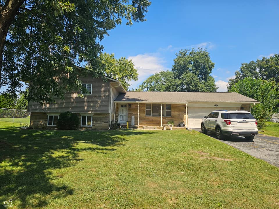 6302 W Loretta Drive, Indianapolis
