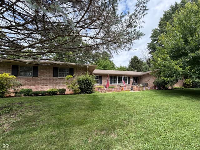 930 Mellowood Drive, Indianapolis, IN 46217, photo 2 of 37