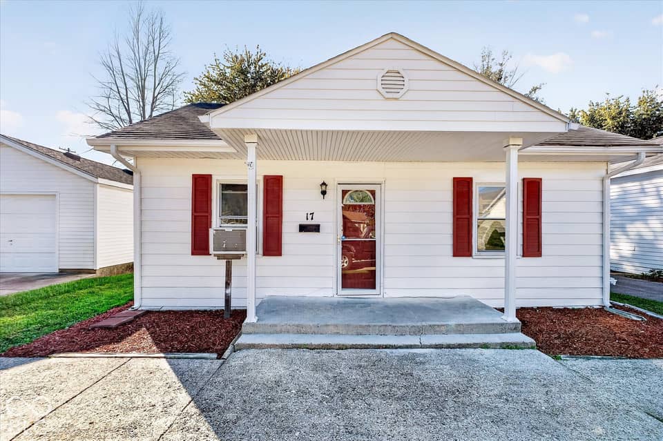 17 W Brown Street, Knightstown, IN 46148, photo 1 of 12
