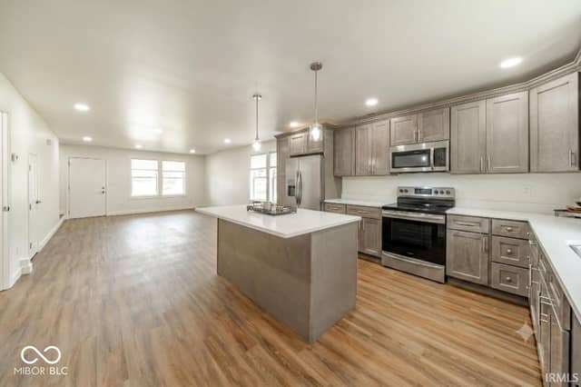 1609 Columbus Street, New Castle, IN 47362, photo 4 of 32