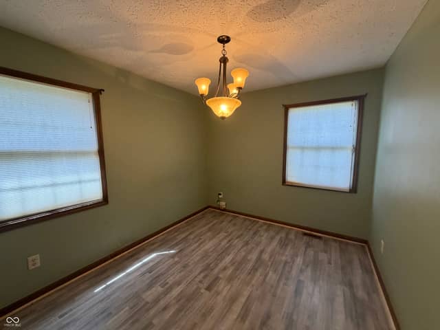 613 N Shady Lane, North Vernon, IN 47265, photo 4 of 9