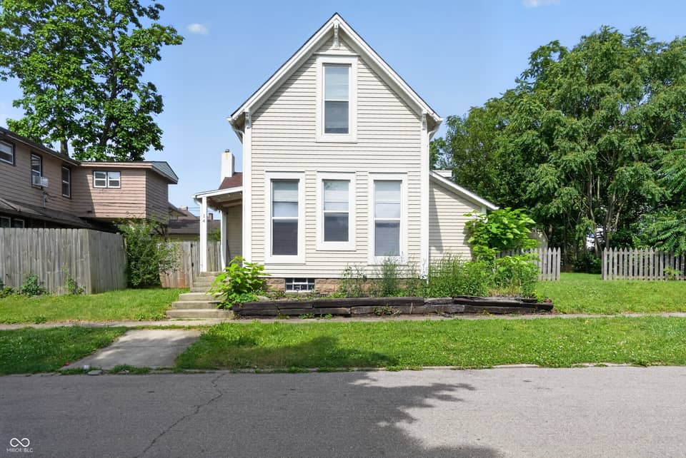 14 Wood Street, Greenfield, IN 46140, photo 1 of 26