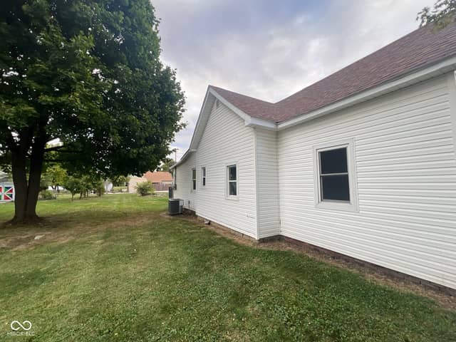 2312 S B Street, Elwood, IN 46036, photo 5 of 19