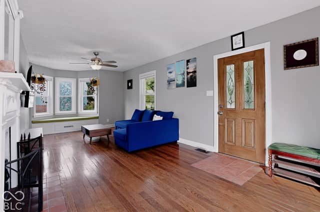 17 Hoss Road, Indianapolis, IN 46217, photo 4 of 24