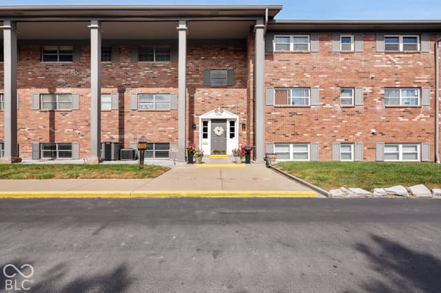 5022 Allisonville Road #A, Indianapolis, IN 46205, photo 2 of 18