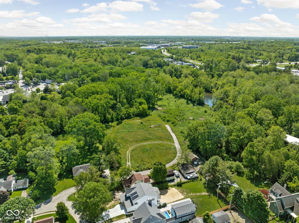 410 S Fourth Street, Zionsville