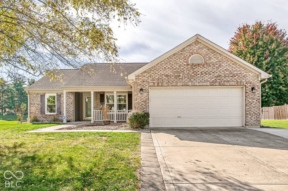 7203 Oakview Drive, Avon, IN 46123, photo 1 of 44