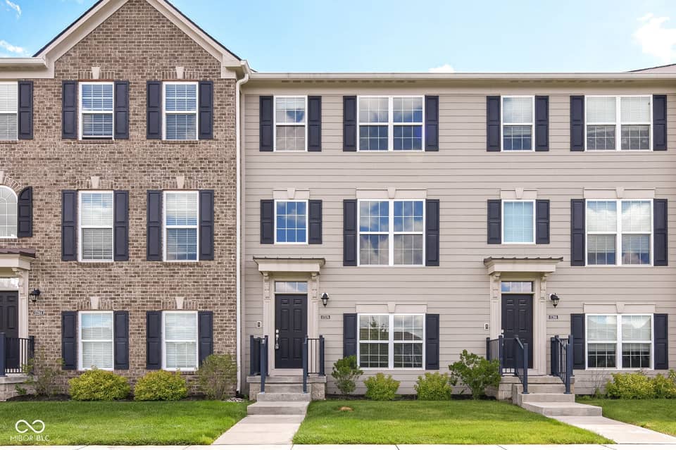 17276 Henslow Drive, Westfield