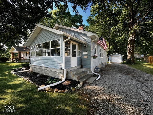 5634 Rawles Avenue, Indianapolis, IN 46219, photo 3 of 18