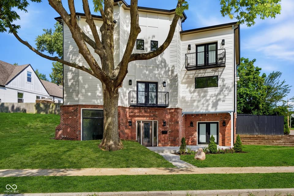 2130 Brookside Parkway North Drive, Indianapolis, IN 46201, photo 1 of 69