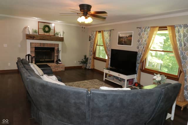 1287 Lovers Road, Batesville, IN 47006, photo 4 of 36