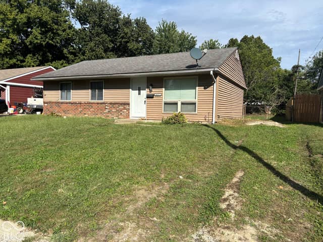 1437 S Oxford Street, Indianapolis, IN 46203, photo 3 of 23