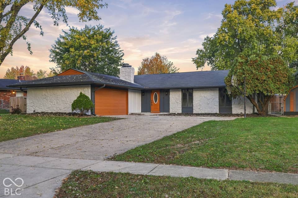 8236 Orchid Lane, Indianapolis, IN 46219, photo 1 of 36