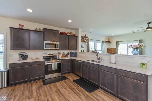 6841 Bluebird Lane, Seymour, IN 47274, photo 4 of 25