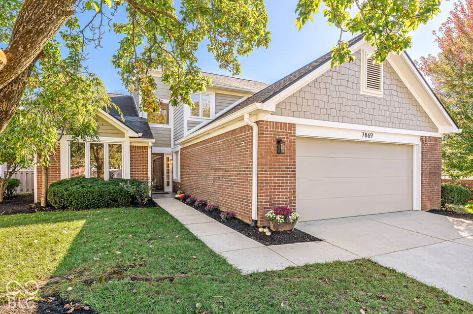 7869 Clearwater Parkway, Indianapolis, IN 46240, photo 1 of 70