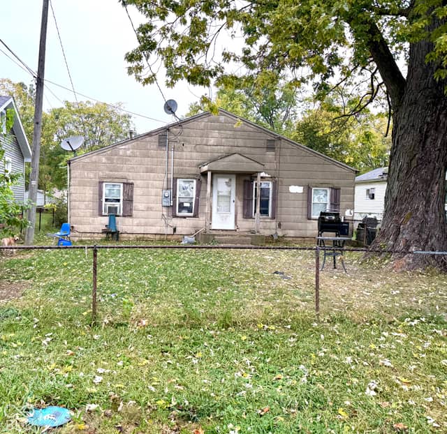 2512 E 10th Street, Anderson, IN 46012, photo 2 of 3