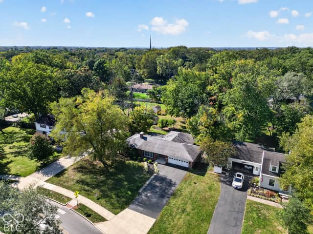 3124 Westenedge Drive, Columbus, IN 47203, photo 5 of 49