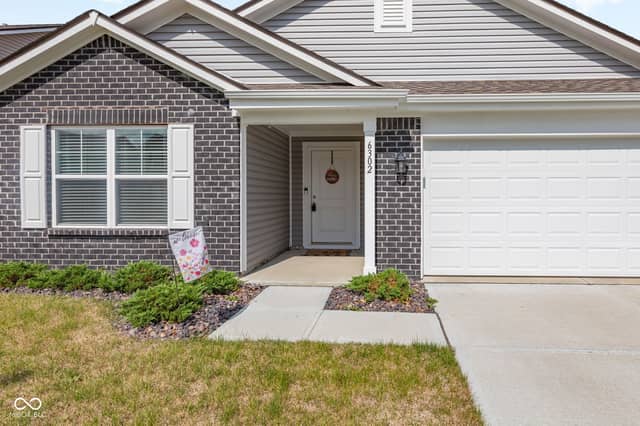 6302 Meadow Path Way, Indianapolis, IN 46259, photo 3 of 38